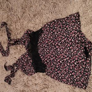 Floral Small romper EUC